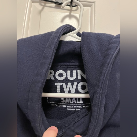 MEN’S ROUND TWO HOODIE SIZE S - Picture 2 of 3